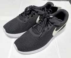 Item thumbnail for item 9f8c5f31-8c5b-46cb-a148-1105803e4c9f