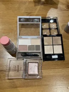 まとめ売り　KATEホッピングシルエットアイシャドウBE-1他　ETOVSのサムネイル