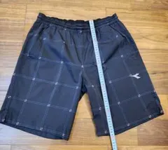 Diadora メンズ ハーフパンツ ブラック チェック柄 Mサイズのサムネイル