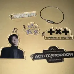 TXT DIYキーチャーム アクリルキーチェーン 大阪限定 黒 ヨンジュン ①