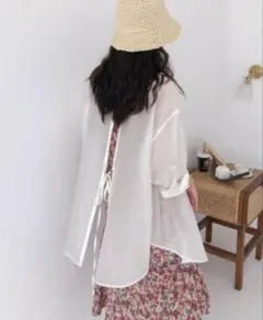 【着用1回】ABITOKYO バックリボン シアーBIGシャツ Lサイズのサムネイル