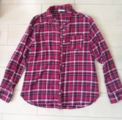 赤と黒のチェック柄長袖シャツ Mサイズ