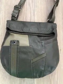 MANDARINA DUCK レザーショルダーバッグ　マンダリナダックのサムネイル
