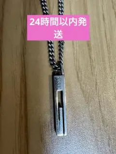 Bee max ネックレス 0.10ct ダイヤ シルバーカラー - メルカリ