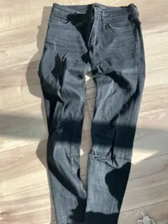 デニム ジーンズ　ZARA スキニー ブラック　クラッシュ　ダメージ