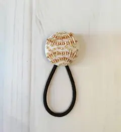 ビーズ刺繍　くるみボタン　ヘアゴム