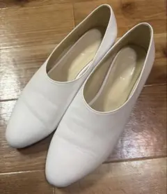 完売・未使用】ロランス MOCH ARCH Vカットパンプス 36 本革 - メルカリ