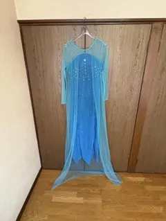 ディズニーキャラクター　衣装　青いロングドレス　エルサ