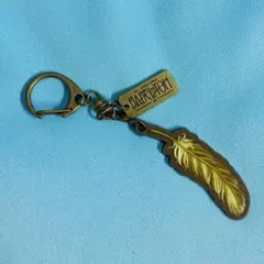 バベルの塔　羽キーホルダー黄