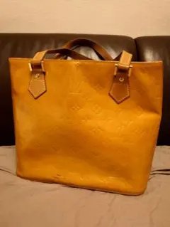 Item thumbnail for item 7bdb8fb7-ffd0-46c6-ad6f-f4c791b9a839