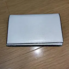 ヴァレクストラ　名刺入れ ホワイト