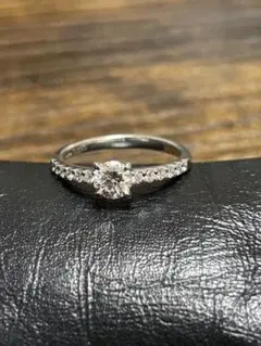 指輪 センターダイヤが0.752ct　鑑定書付　6.5号ぐらいダイヤ全5個入 指輪 センターダイヤが0.752ct 鑑定書付 6.5号ぐらいダイヤ全5個入