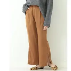 【新品】BEAMS HEART サテンフレア裾スリットパンツ　キャメル　M