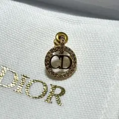 ディオール ピアス Dior ゴールド　片方のサムネイル
