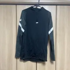 Nike 長袖ウェア　Mサイズ