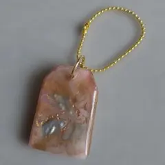 ピンクのレジンチャーム 　ハンドメイド