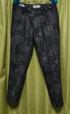 希少 GTA Design スリム フィット ハイ コムフォート 総柄 パンツのサムネイル