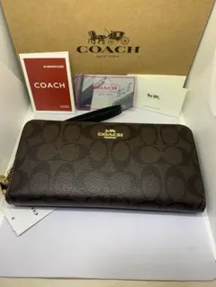 COACH　コーチ　C4452　長財布　ラウンドファスナー　シグネチャー　PVC