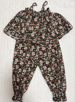 花柄トップスとパンツセットアップ　95〜100サイズ