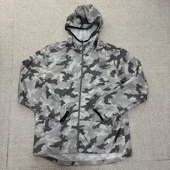 new balance ウインドブレーカー グレー 迷彩