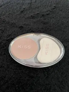 【KiSS】 キス　クリームチーク　ビーマイ　リアルチーク　01チルベージュのサムネイル