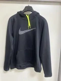 Nike Therma-Fit ブラックパーカー Lサイズ