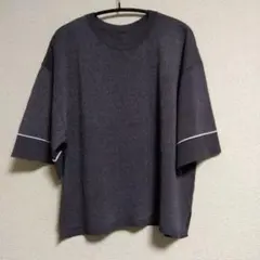 新品未使用タグ付き配色ラインニットTシャツのサムネイル