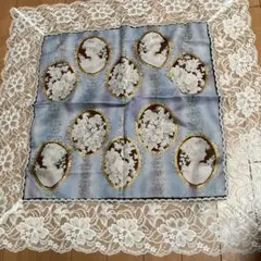 専用　ハンカチ　カメオ柄のエレガントなレースの装飾