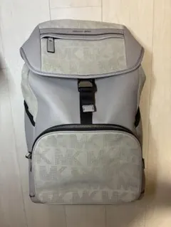 ［希少］MICHAEL KORS グレー バックパック　90%オフ