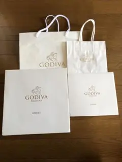 （値下げ）GODIVA ゴディバ クッキー 空缶  紙袋　大小セット
