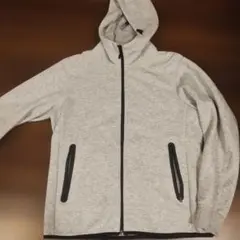 UNIQLO グレー フルジップ スウェットパーカー