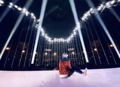 AAA 西島隆弘さん(Nissy)着用PRADAジャケットのサムネイル