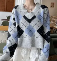 アーガイル柄 Vネック ニットセーター ショート丈