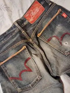 送料込み★EDWINブルートリップ　お洒落なフレアダメ－ジデニム　size30