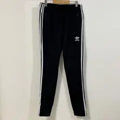 アディダスオリジナルス　トラックパンツ　ジャージ