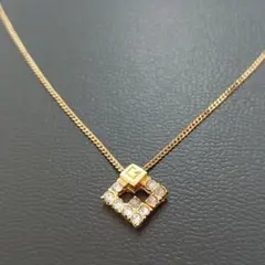 GIVENCHY　ジバンシィ　ネックレス　ゴールド色のサムネイル