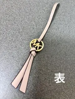 MICHAEL KORS ロゴチャーム　ピンクのサムネイル