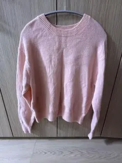 ピンク トップス