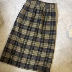 チェック柄タイトスカート