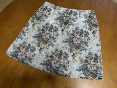 花柄ミニスカート