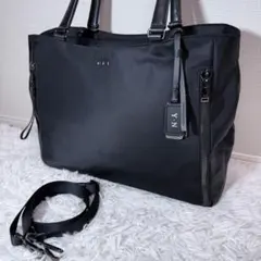 未使用級 TUMI ボヤジュール ヴァレッタ ラージ 2WAY トートバッグのサムネイル