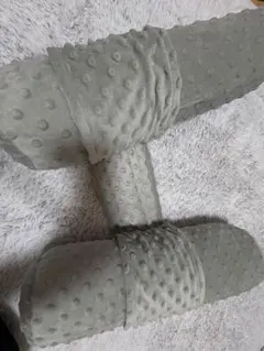 グレー T字型 ドット模様 枕