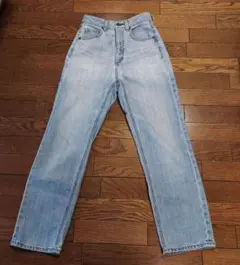 GU ライトブルー ストレートデニム　Sサイズ