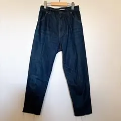 KBF デニムパンツ ハイウエスト テーパード センタープレス クロップド丈 Mのサムネイル