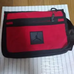 ナイキ　エアジョーダン　サコッシュ　バッグ