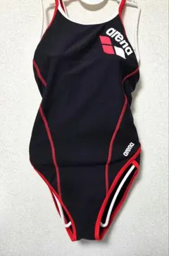 美品】arena 競泳水着 ブラック レッド ガールズ 140サイズ - メルカリ