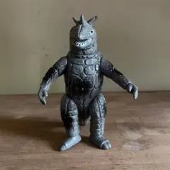サンガッツ本舗《ドラコ》 ソフビ 円谷怪獣総進撃 ソフビ レッドマン