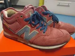 New Balance ミドルカットスニーカー