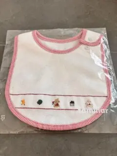 【 新品未使用 】familiar キャラクター刺繍スタイ