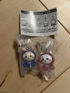 ちいかわ めじるしアクセサリー3 ちいかわ　古本屋2種セット